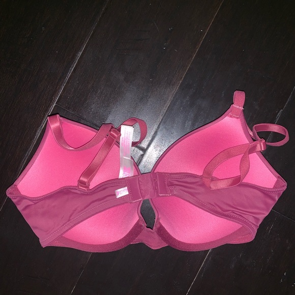 Wear Everywhere Push-Up Bra - Picture 3 of 4